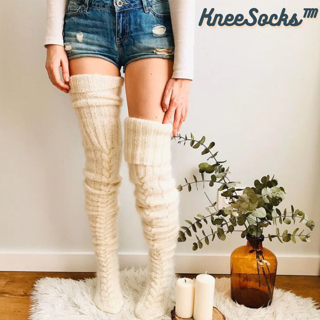 KneeSocks.png