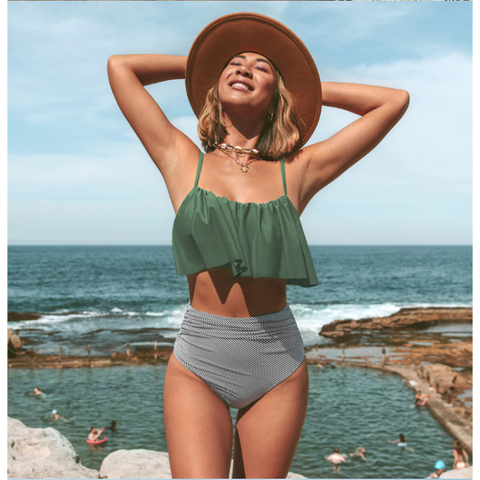 bikini-met-ruches-topje-en-hoog-uitgesneden-bikinibroekje-ideale-zwemkleding-cara-camilla-pb-3_480x480_8edc90a3-edfb-4ed7-96cb-f8376db61e18.png